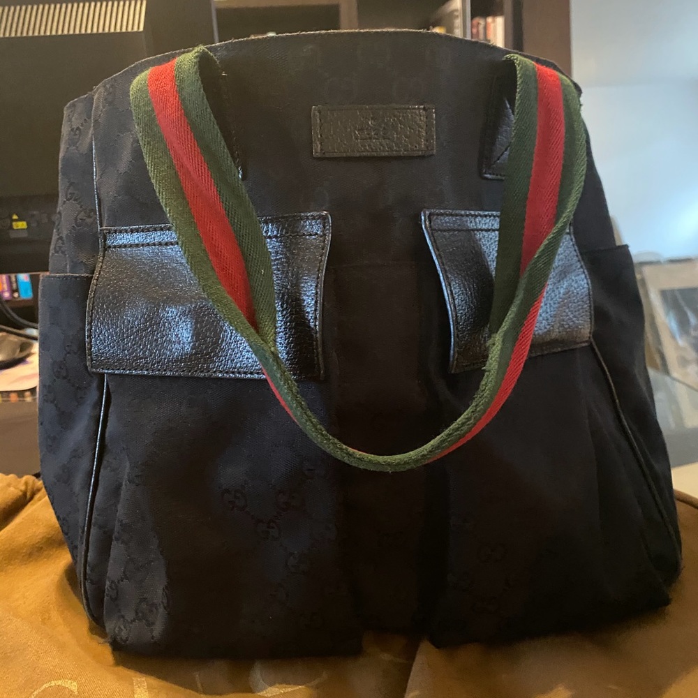 ***SOLD***Vintage Gucci Tote